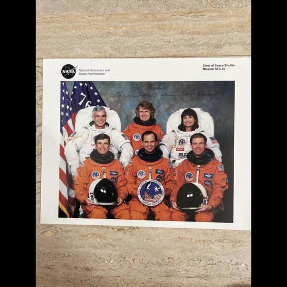 NASA STS-76 Autographed 8X10 Crew Photo